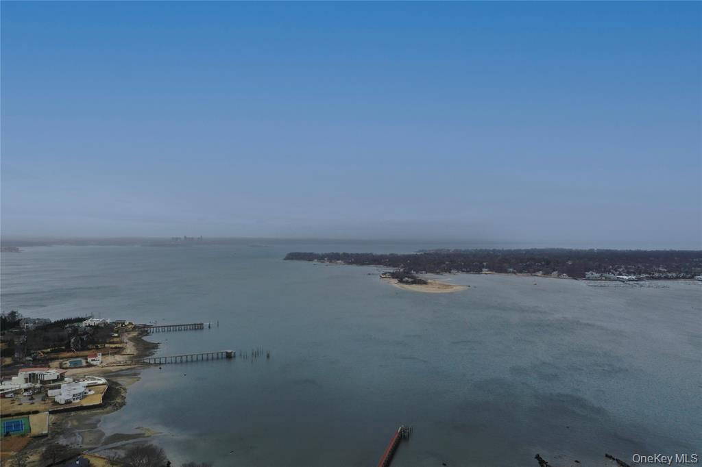 #11 photo, 31 Harbour Road, Great Neck , NY 11024