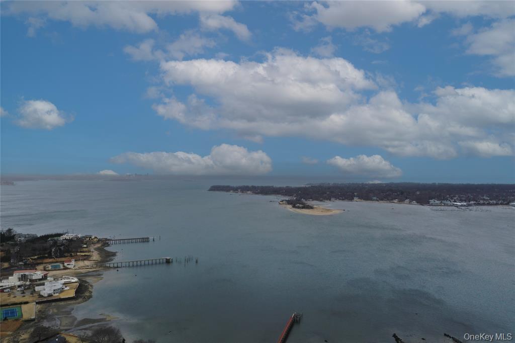 #2 photo, 31 Harbour Road, Great Neck , NY 11024