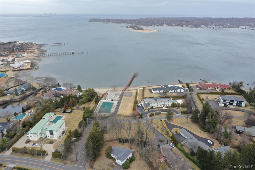 #5 photo, 31 Harbour Road, Great Neck , NY 11024