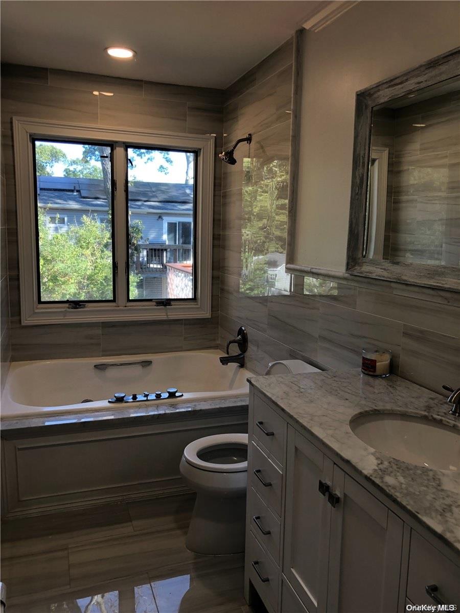 #9 photo, 1671 Claas Avenue, Holbrook , NY 11741