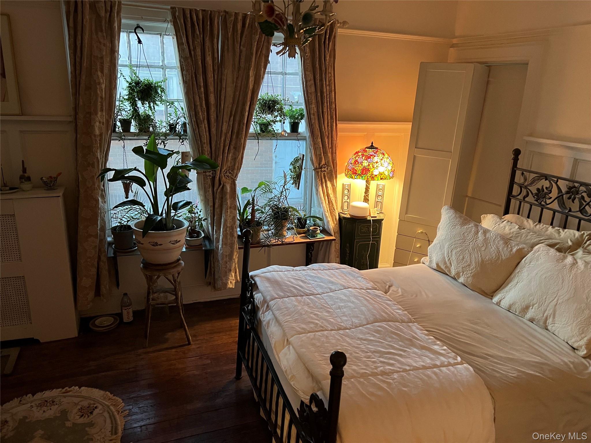 #5 photo, 150-67 87 Avenue, Briarwood , NY 11432