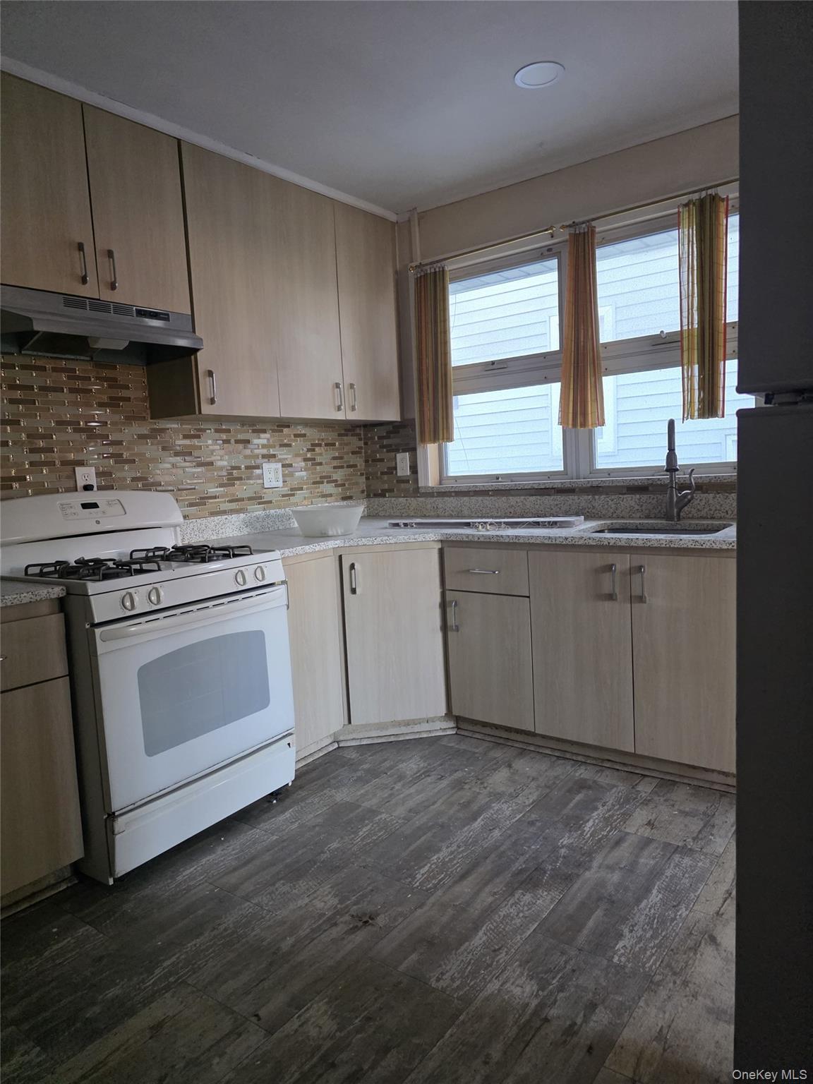 #1 photo, 13-03 154th Street, Whitestone , NY 11357