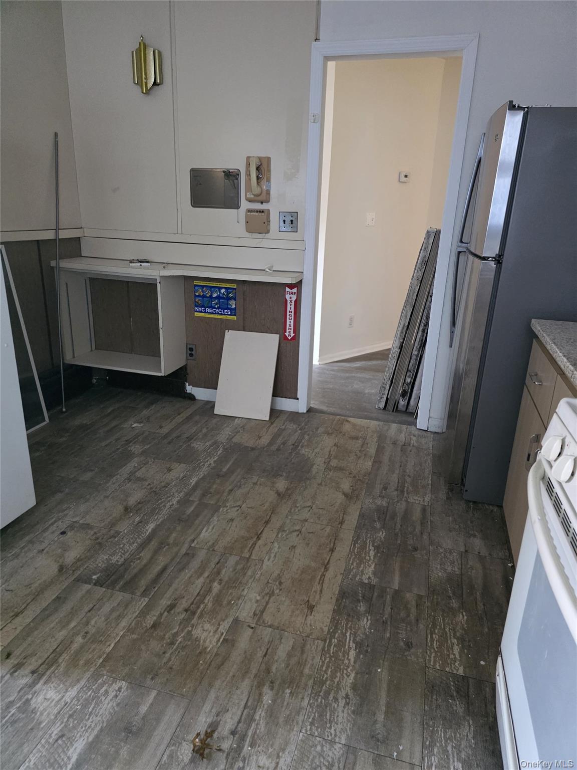 #4 photo, 13-03 154th Street, Whitestone , NY 11357