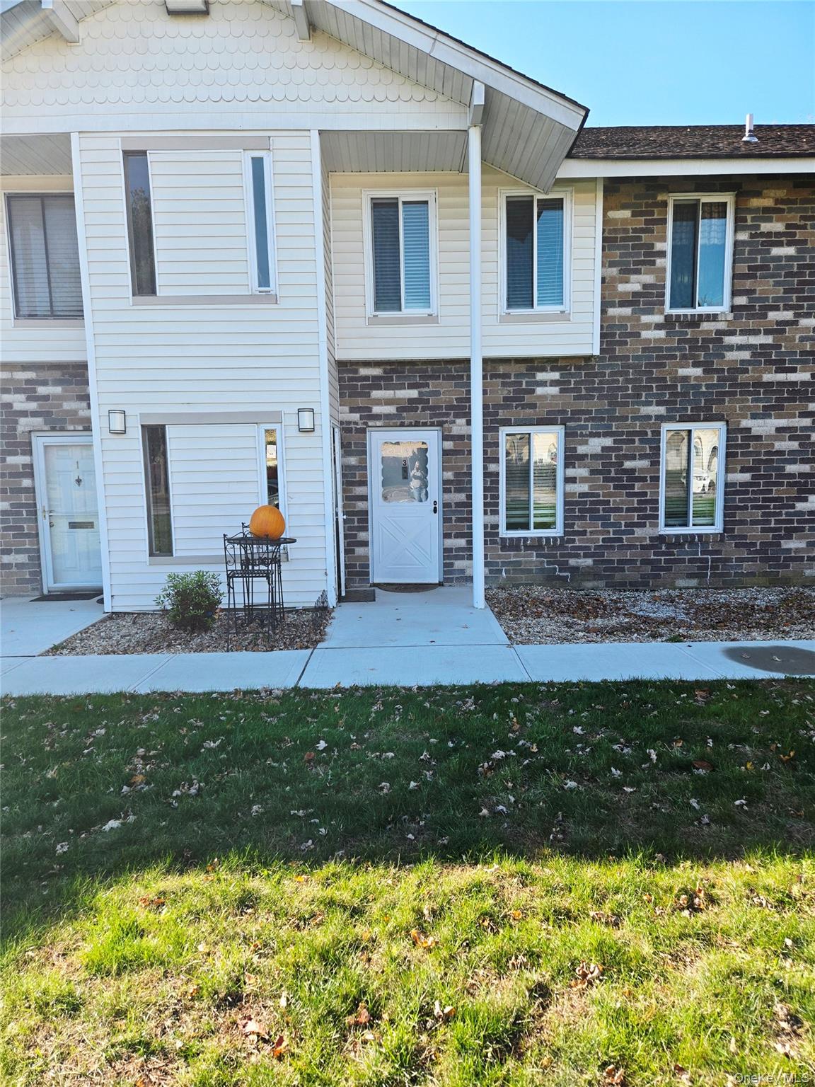 #1 photo, 3 Osage Court, Coram , NY 11727