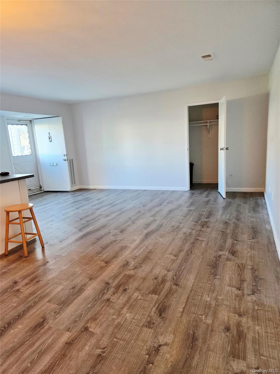 #7 photo, 3 Osage Court, Coram , NY 11727