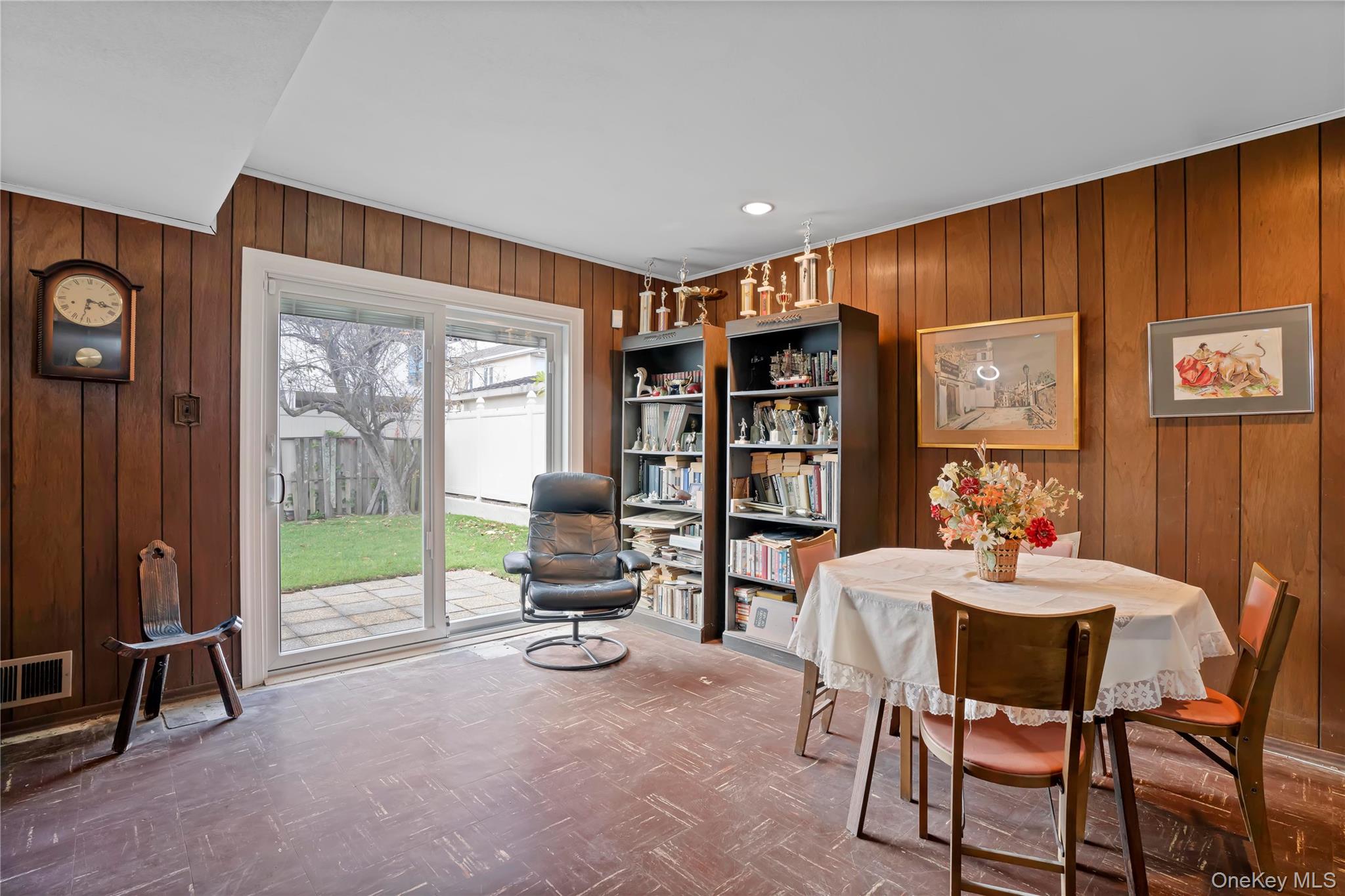 #8 photo, 160-34 83rd Street, Howard Beach , NY 11414