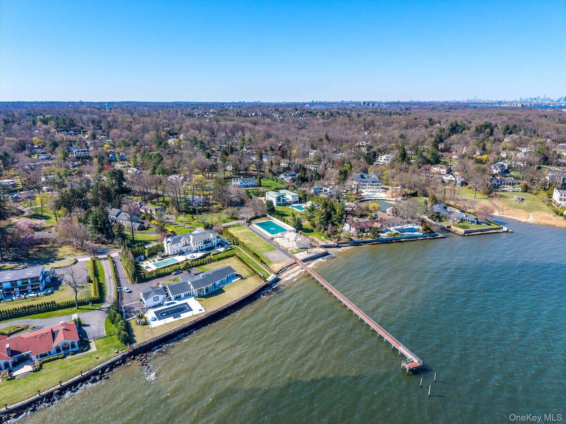 #2 photo, 33 Harbour Road, Great Neck , NY 11024