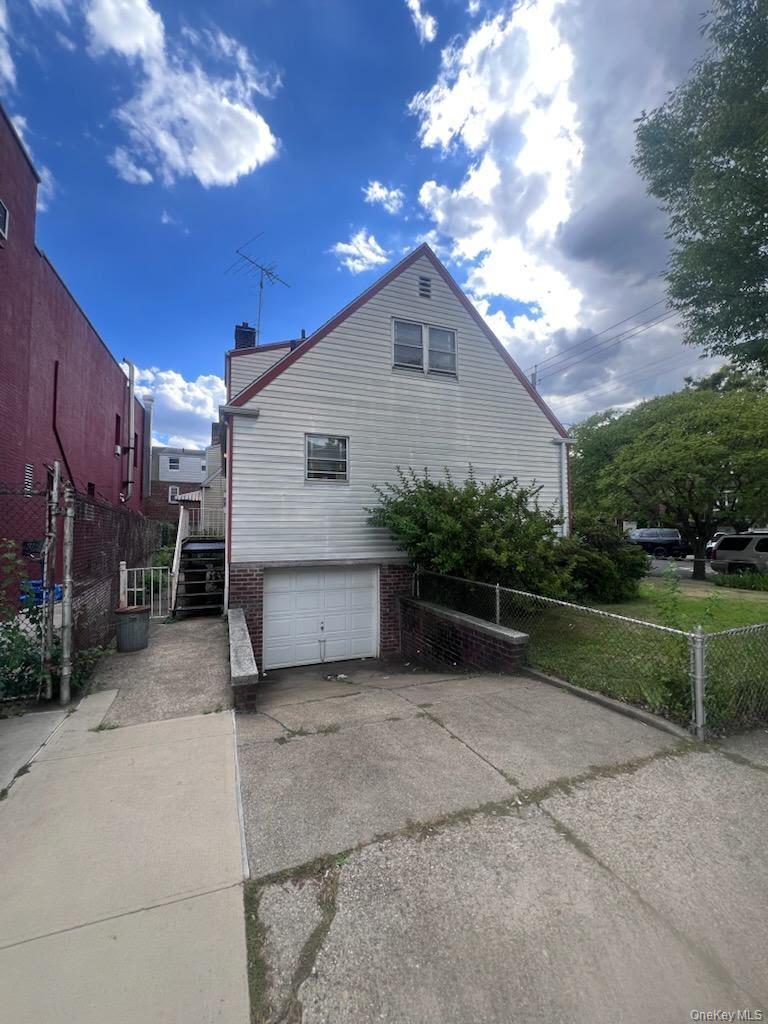 #2 photo, 2228 Fenton Avenue, Bronx , NY 10469