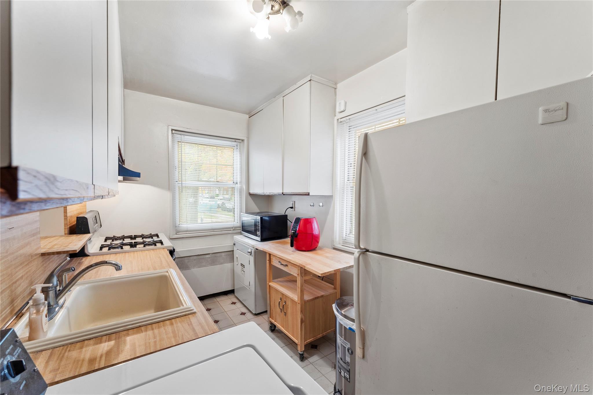 #6 photo, 251-29 61st Avenue, Little Neck , NY 11362