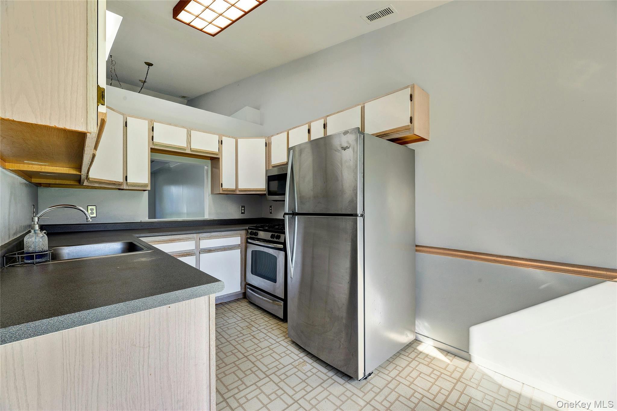 #3 photo, 825 Spring Lake Drive, Middle Island , NY 11953