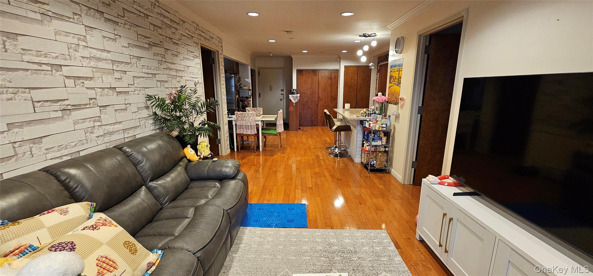 #6 photo, 149-06 Northern Boulevard, Flushing , NY 11354