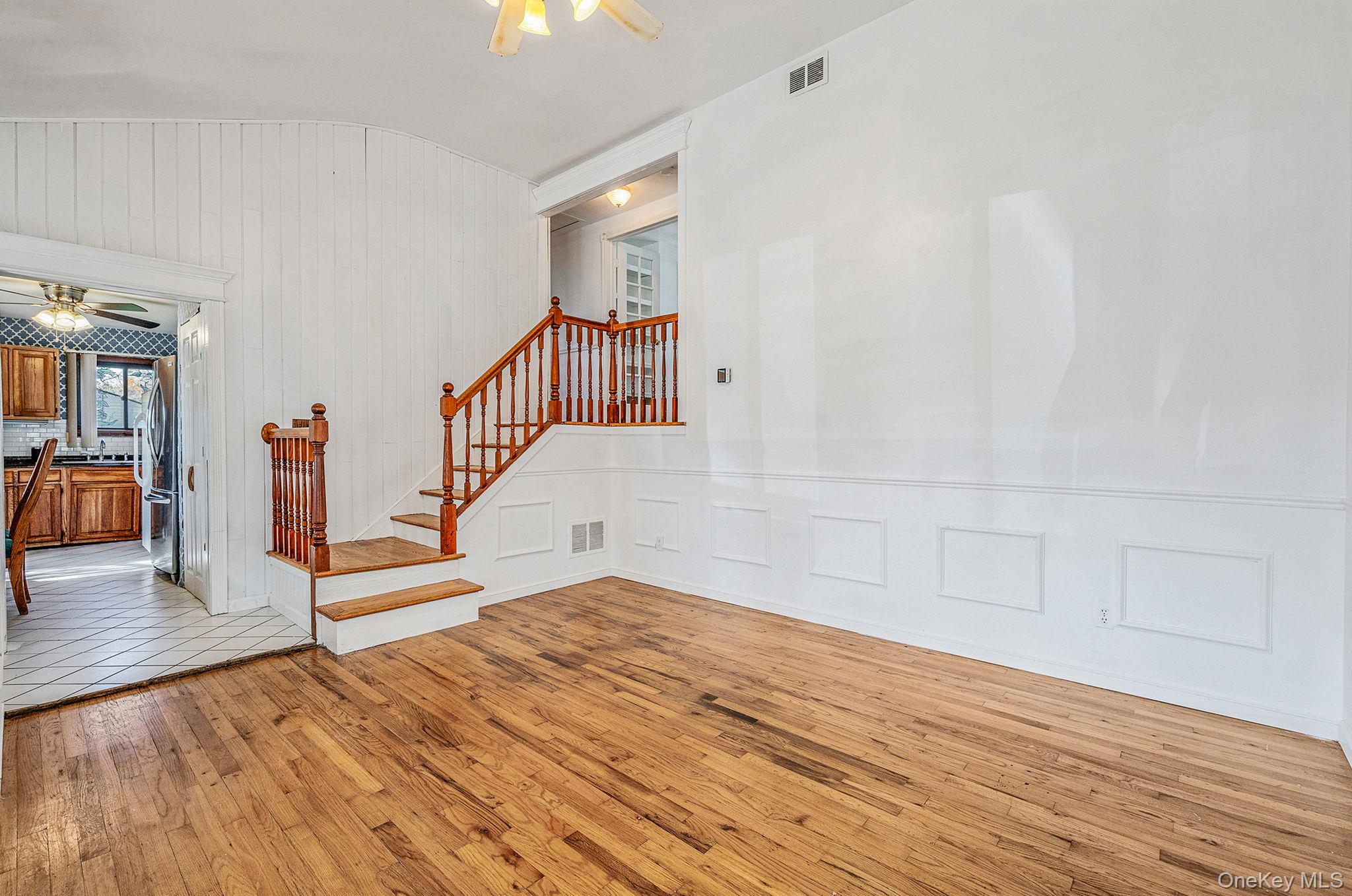 #19 photo, 1401 Race Avenue, サフォーク郡 Medford , NY 11763