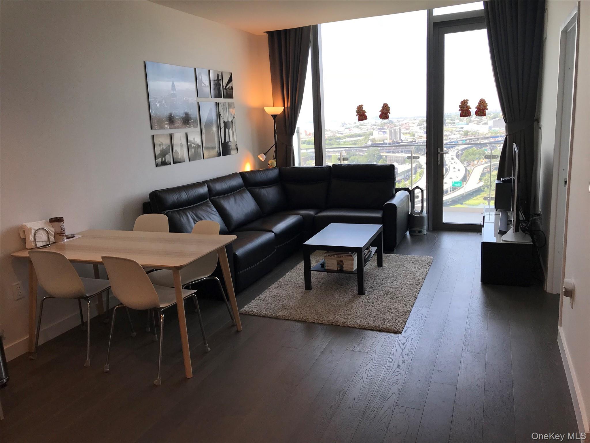 #6 photo, 131-05 40th Road, Flushing , NY 11354