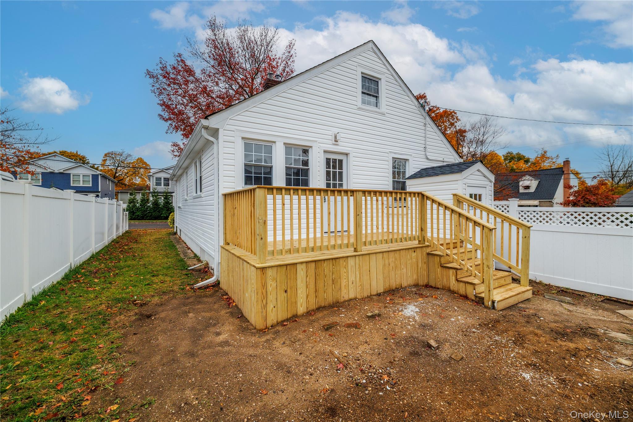 #18 photo, 801 Park Avenue, Westbury , NY 11590