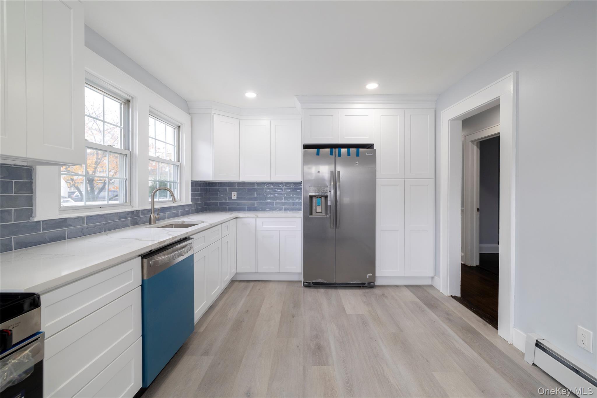 #7 photo, 801 Park Avenue, Westbury , NY 11590