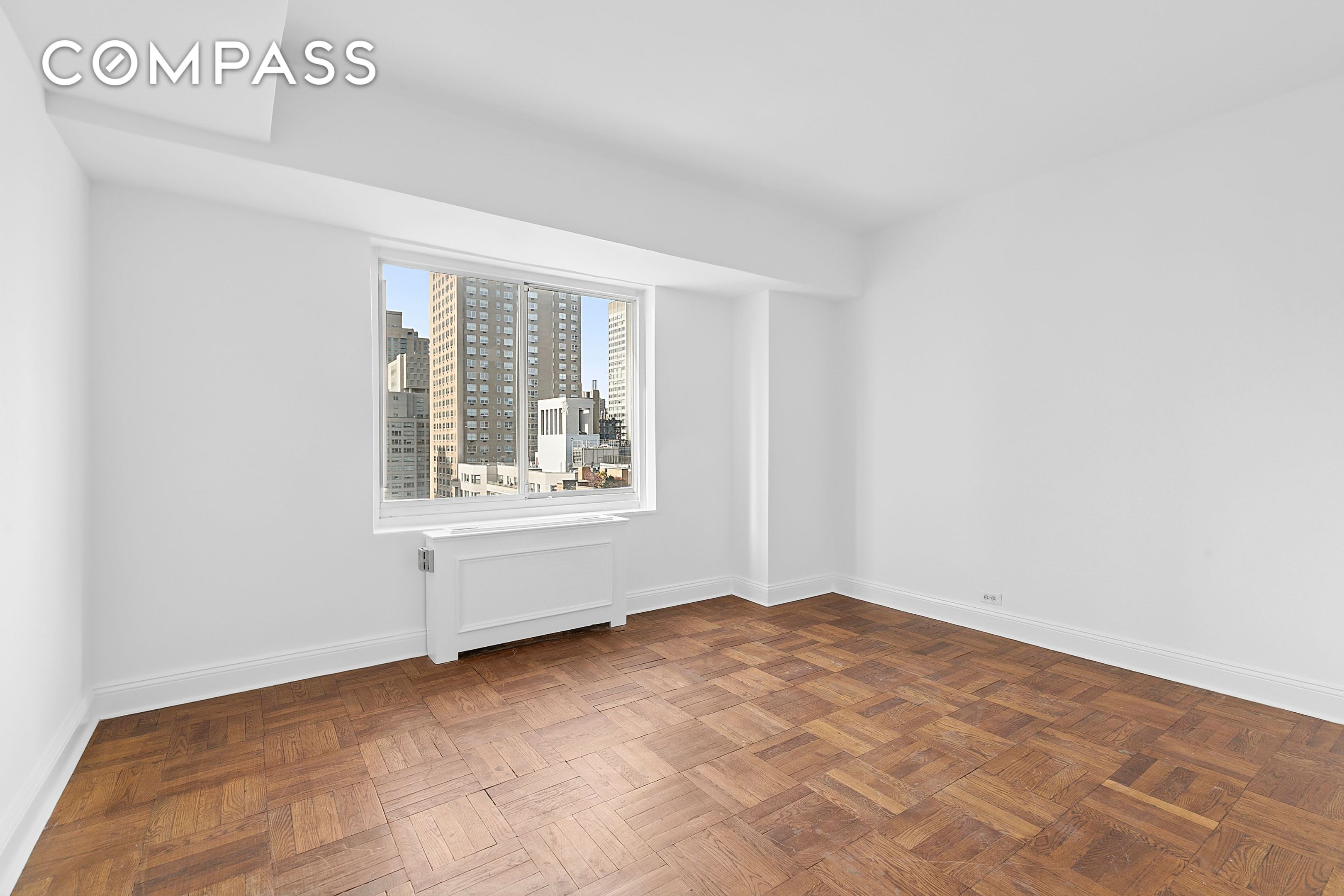 #13 photo, 10 E End Avenue, Upper East Side , NY 10075