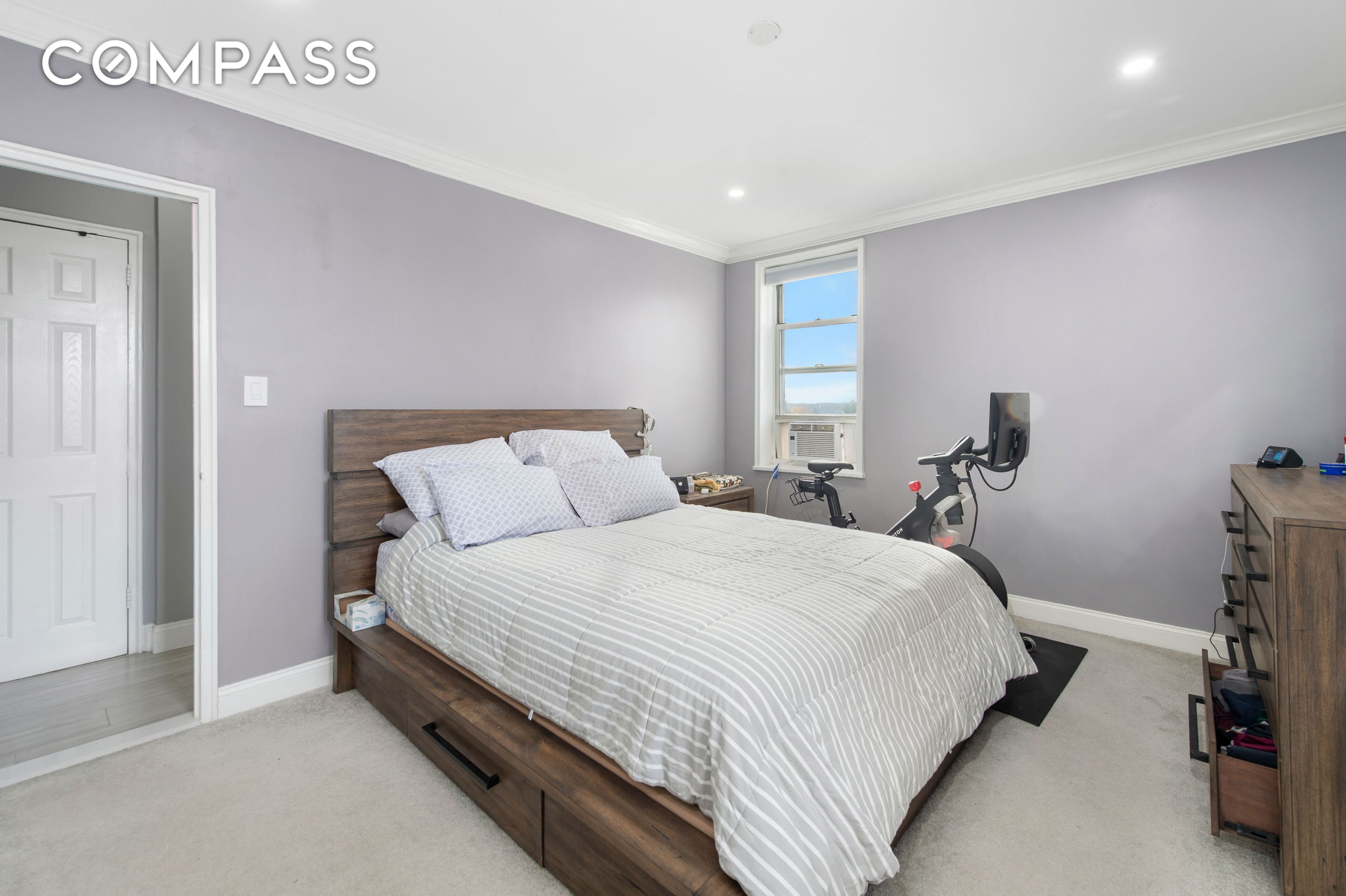 #7 photo, 5639 Netherland Avenue, North Riverdale , NY 10471