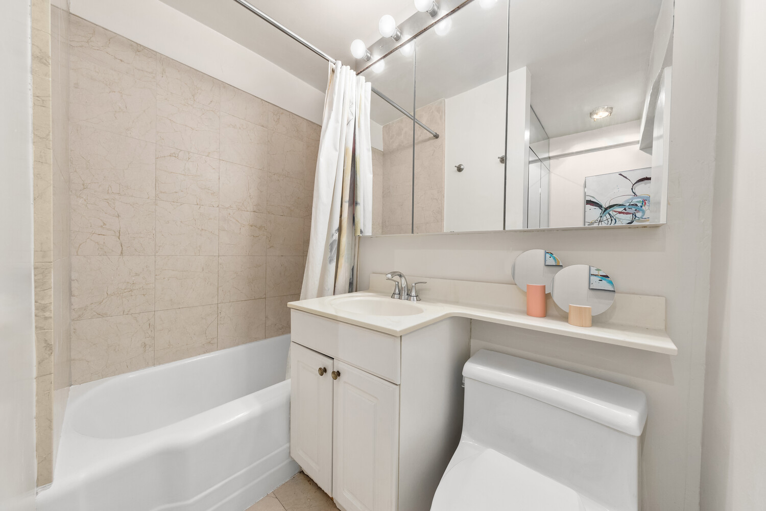 #7 photo, 425 E 63RD Street, Lenox Hill , NY 10065