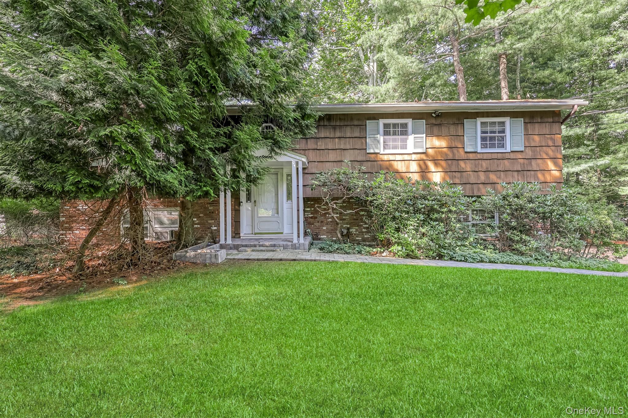 #1 photo, 19 Mary Beth Drive, Suffern , NY 10901