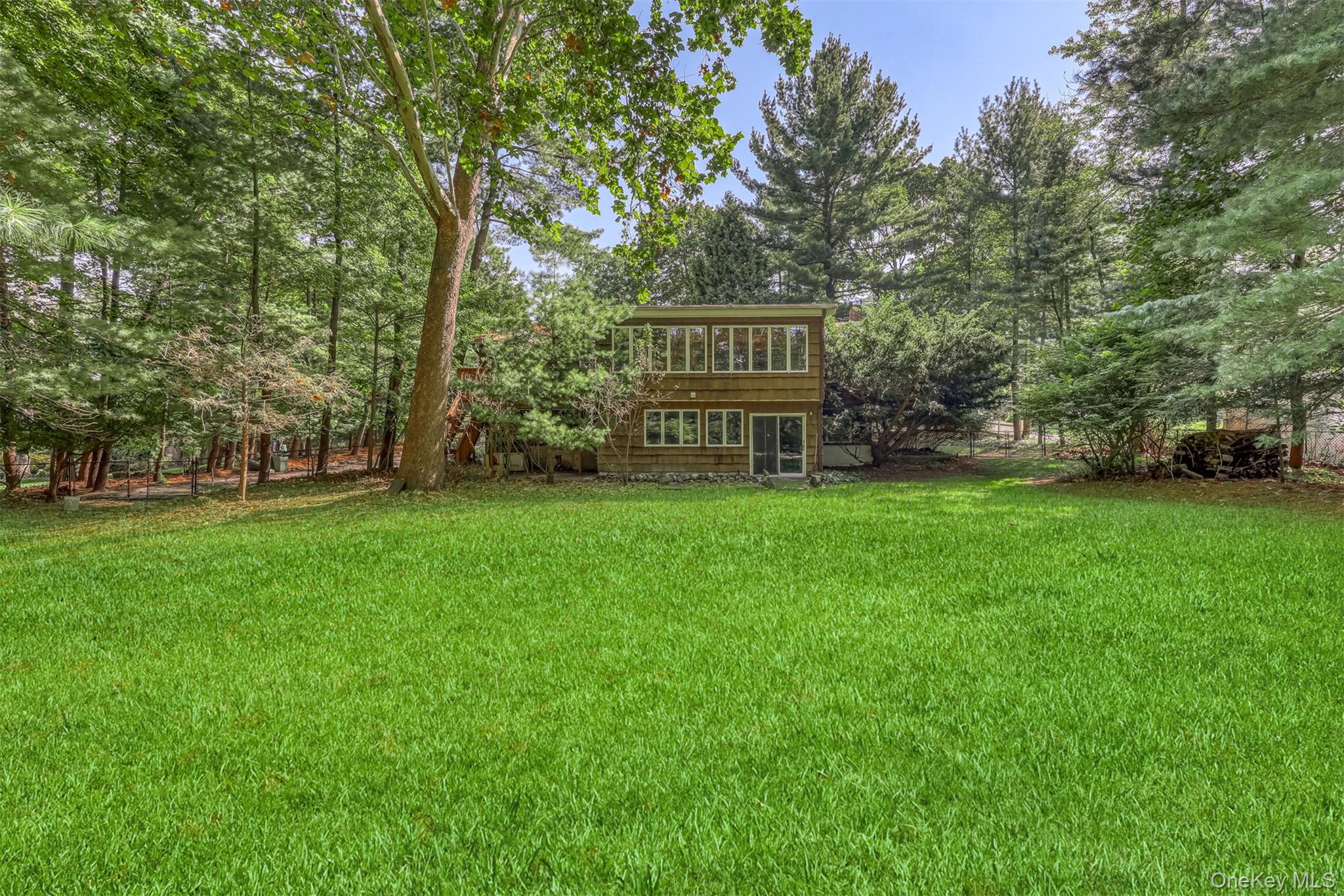 #4 photo, 19 Mary Beth Drive, Suffern , NY 10901