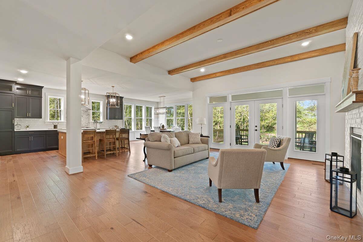 #4 photo, 5 Pond View Court, Staatsburg , NY 12580