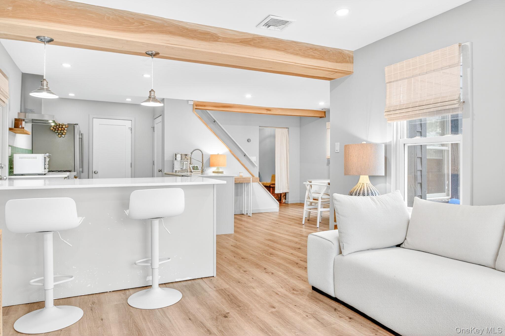 #11 photo, 39 N Broadway, Esopus , NY 12401