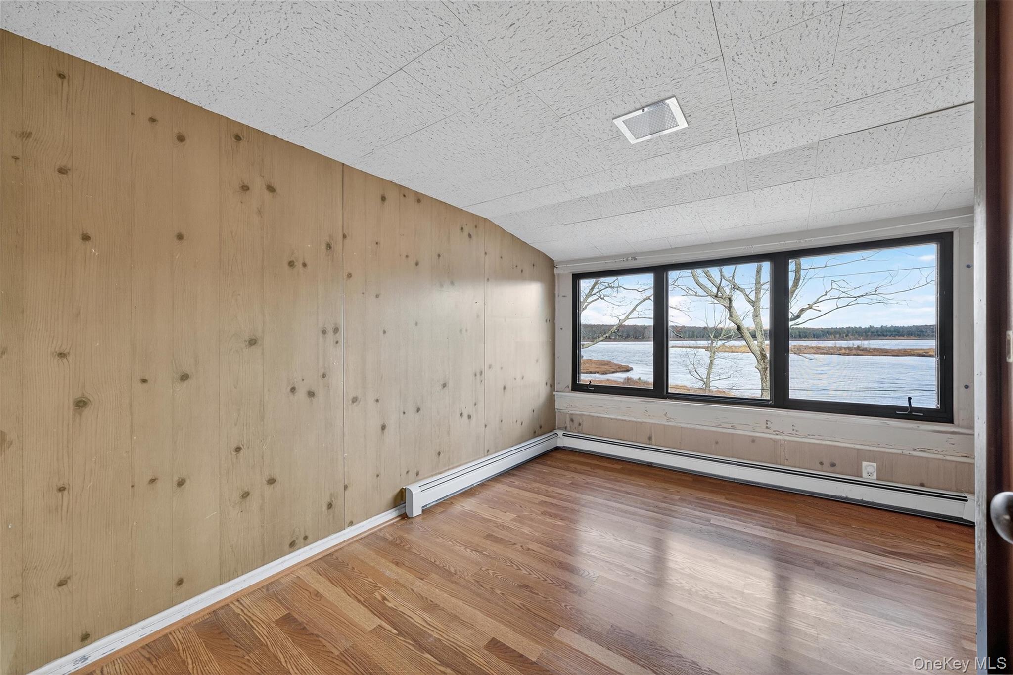 #20 photo, 29 Laurel Lane, Huguenot , NY 12746