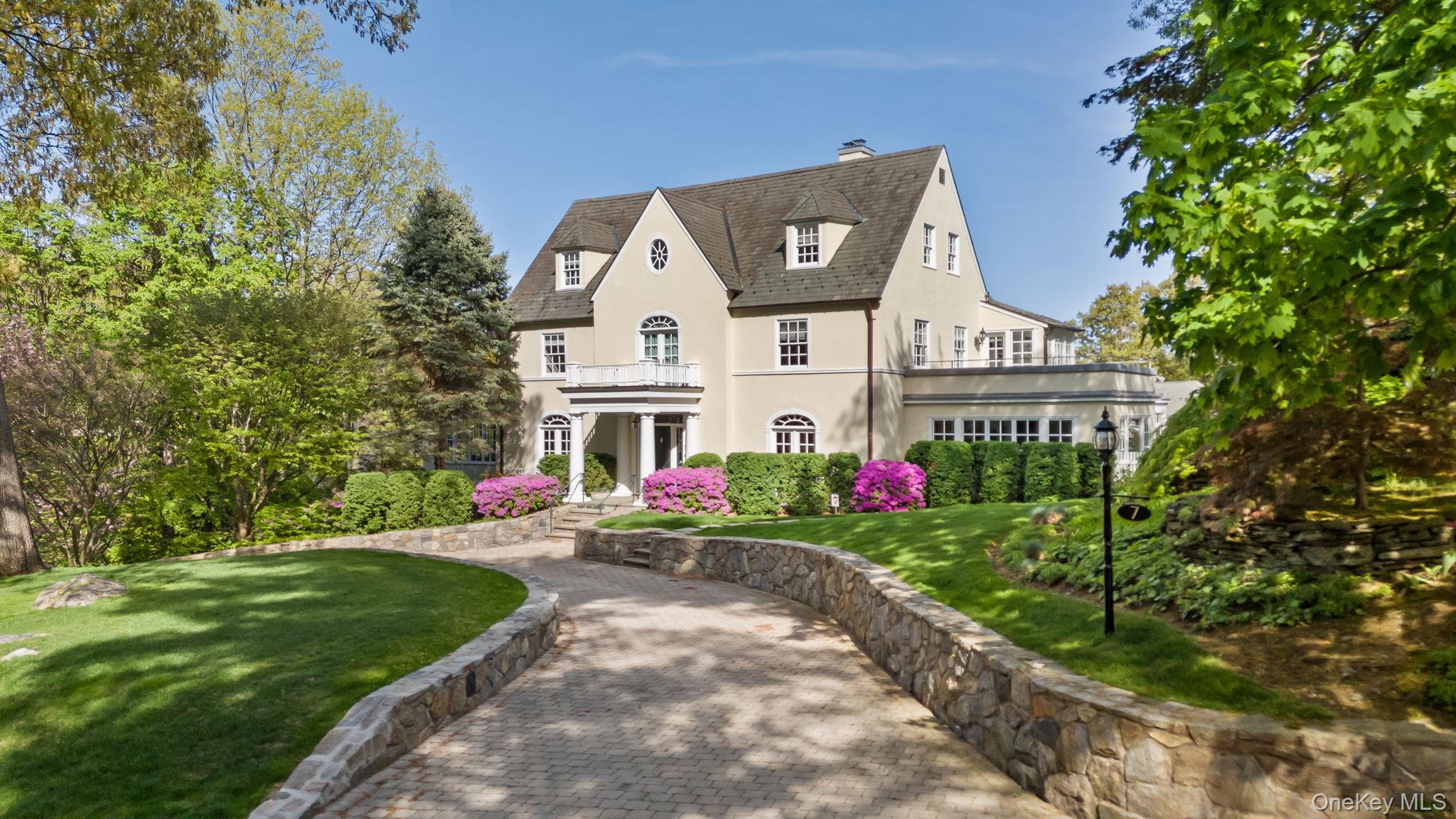 #1 photo, 7 Plateau Circle, Bronxville , NY 10708