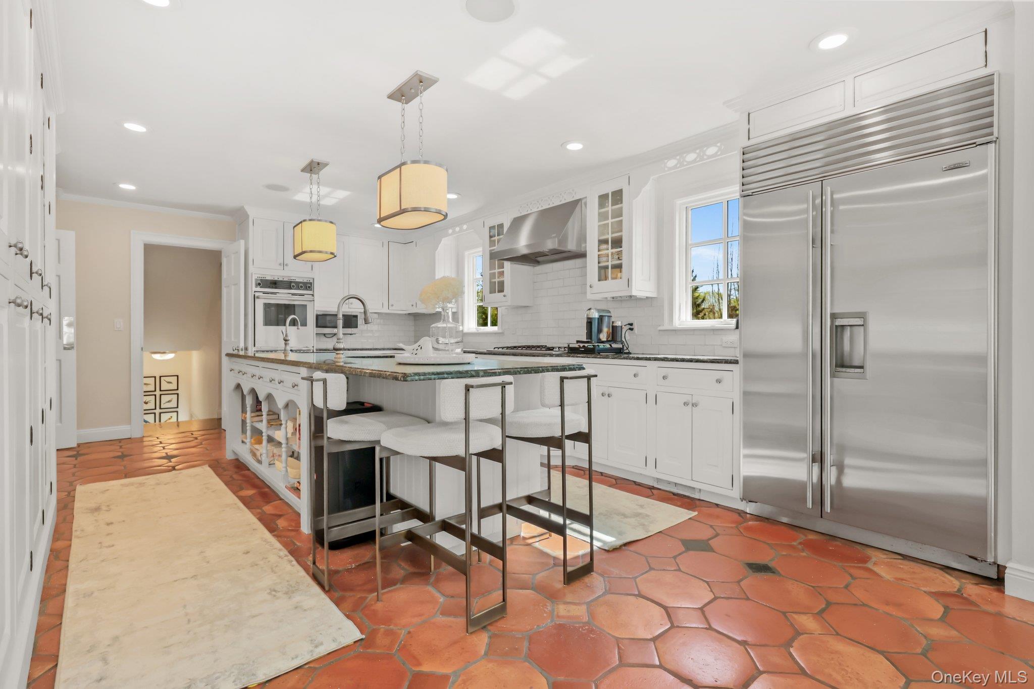 #13 photo, 7 Plateau Circle, Bronxville , NY 10708