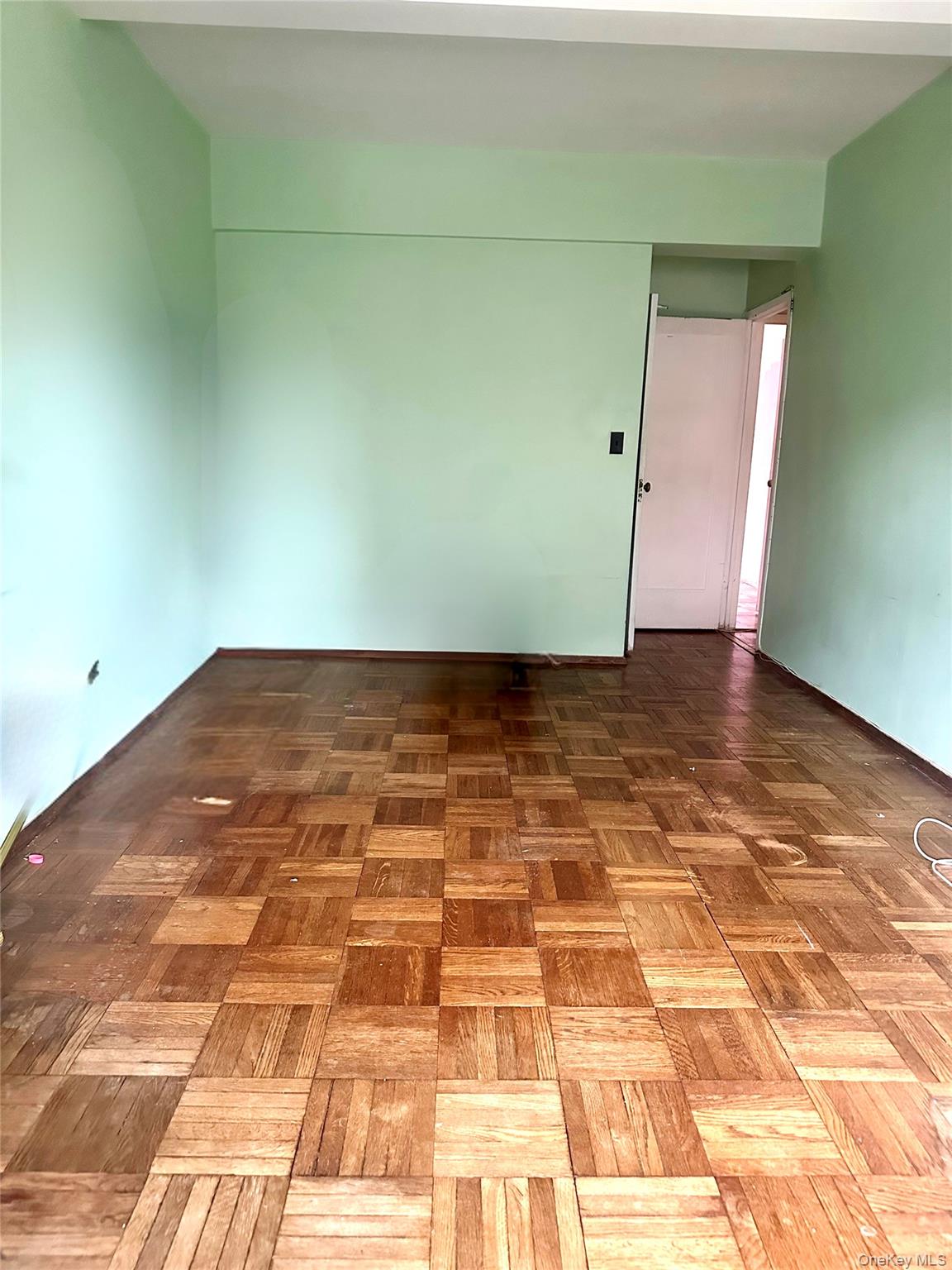 #7 photo, 1545 Unionport Road, Bronx , NY 10462