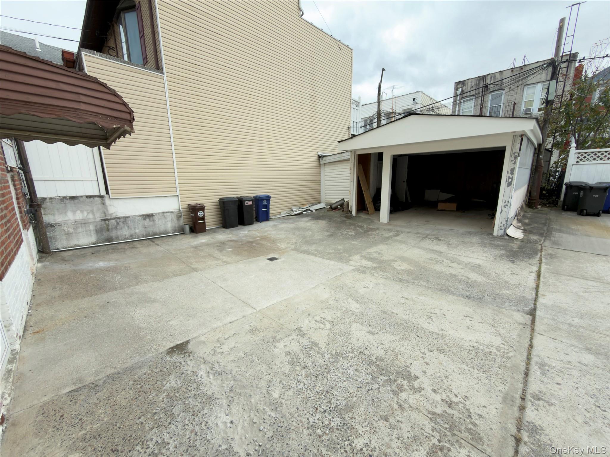 #9 photo, 1725 Paulding Avenue, Bronx , NY 10462