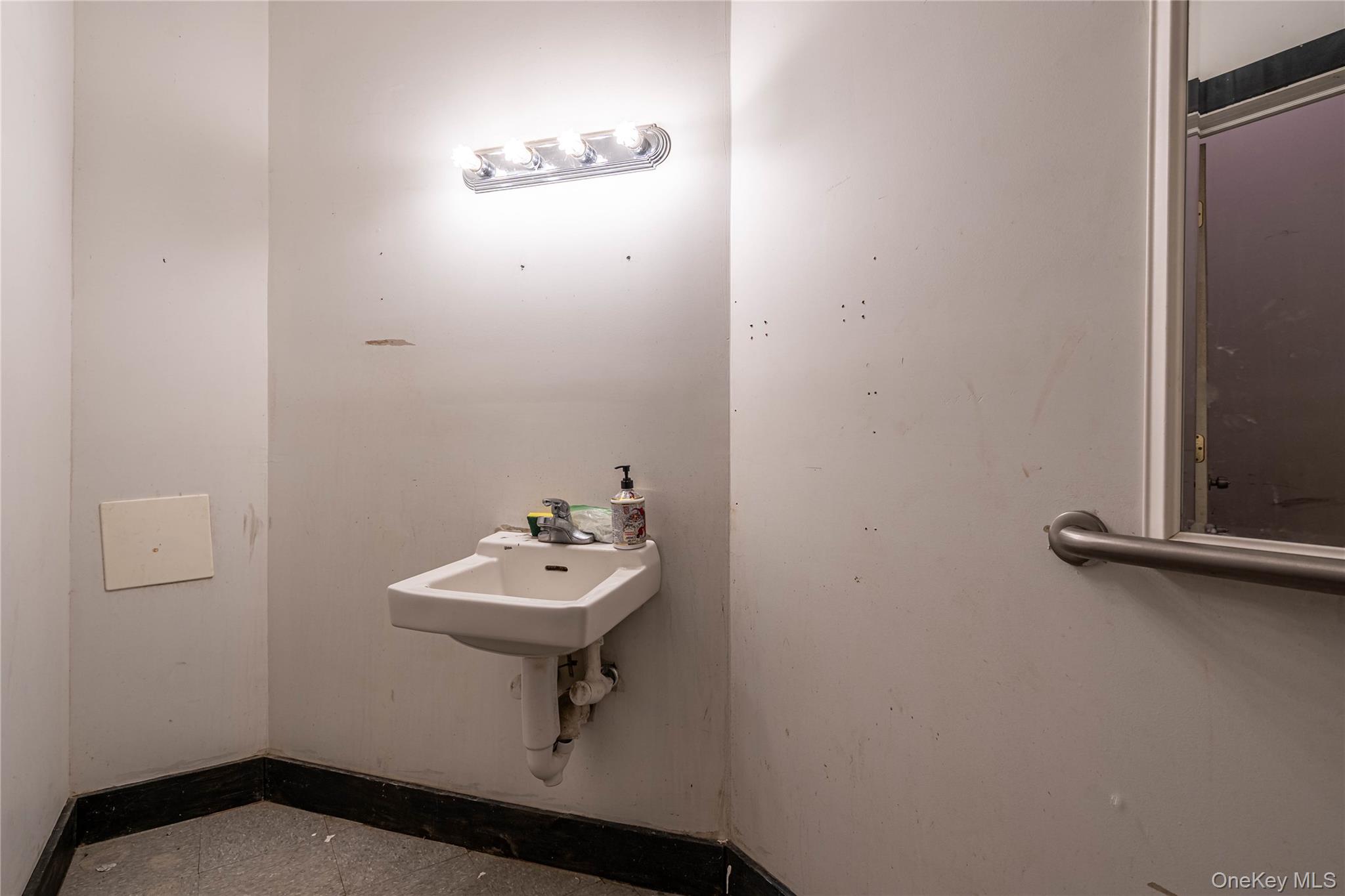 #11 photo, 8 State Route 17M, Monroe , NY 10950