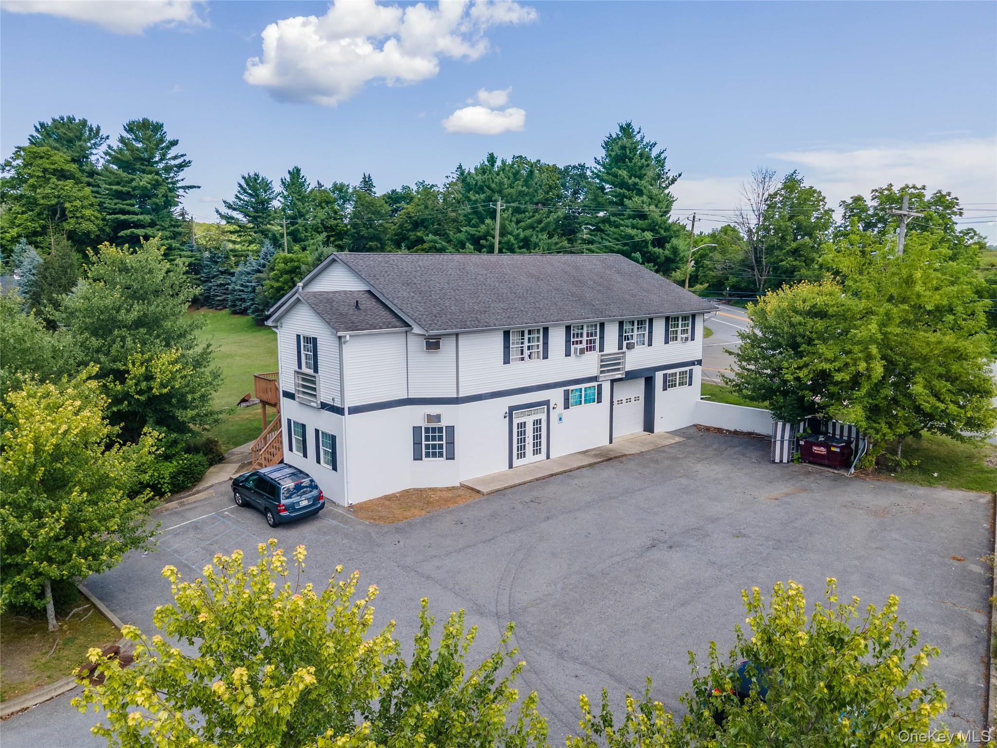 #17 photo, 8 State Route 17M, Monroe , NY 10950