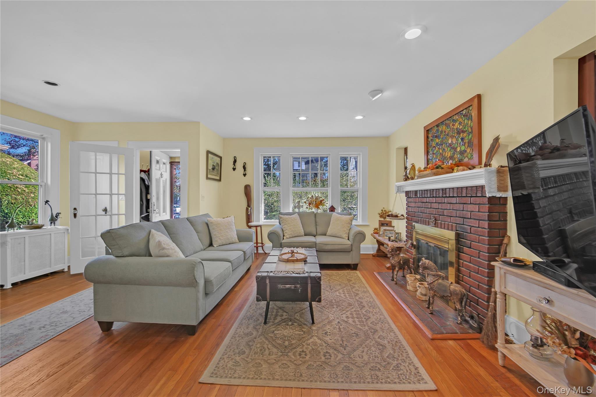 #11 photo, 45 24 171st Street, Flushing , NY 11358