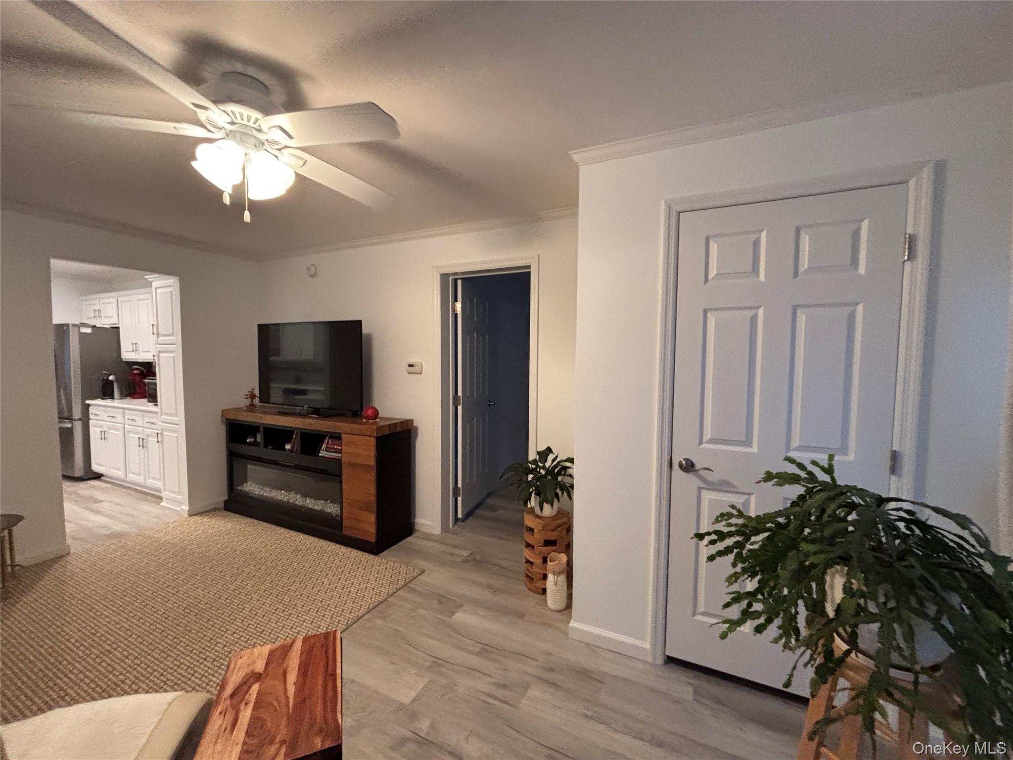 #5 photo, 61 Forge Road, Riverhead , NY 11901