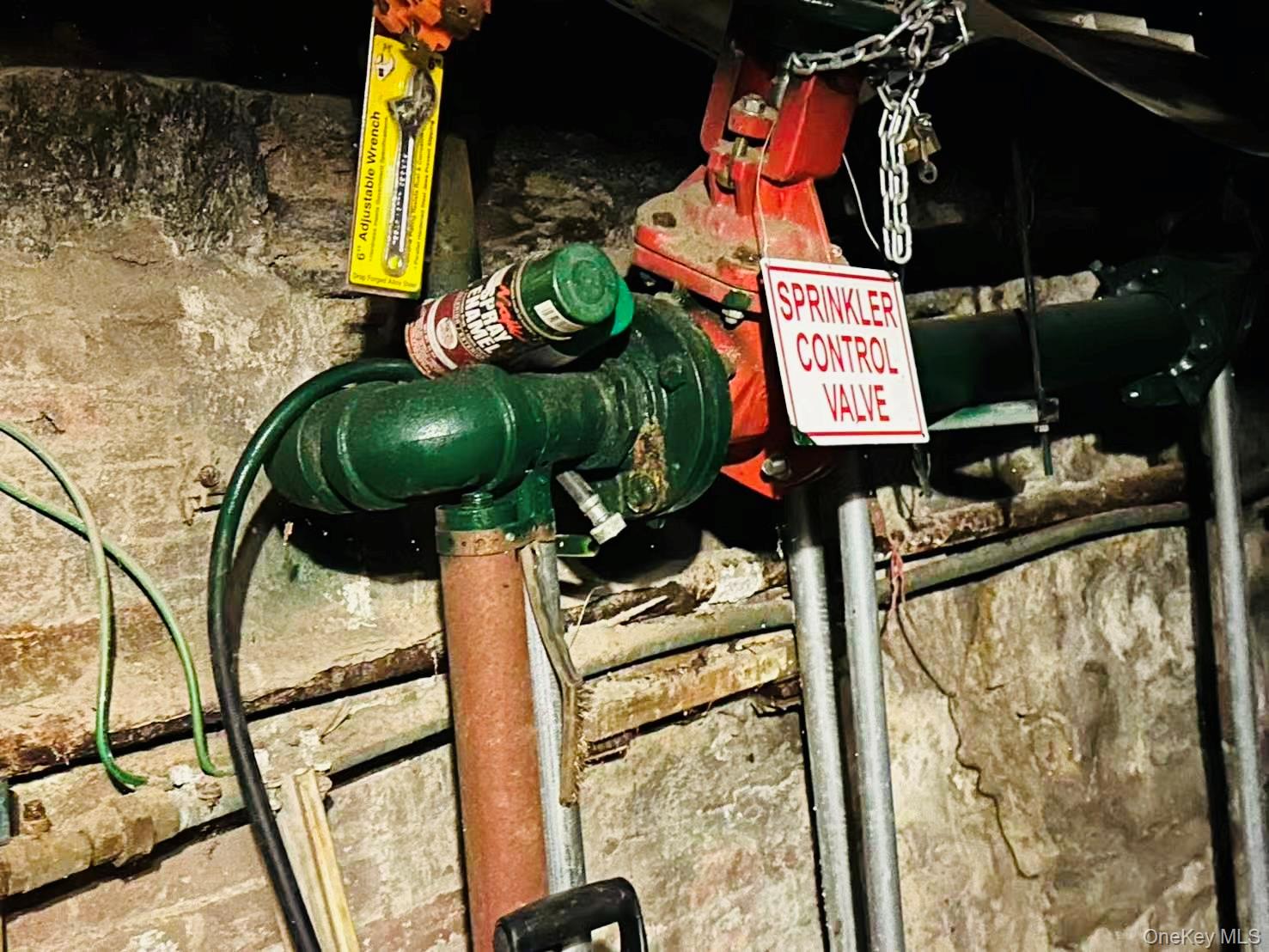 #8 photo, 1889 Lexington Avenue, マンハッタン New York (Manhattan) , NY 10035