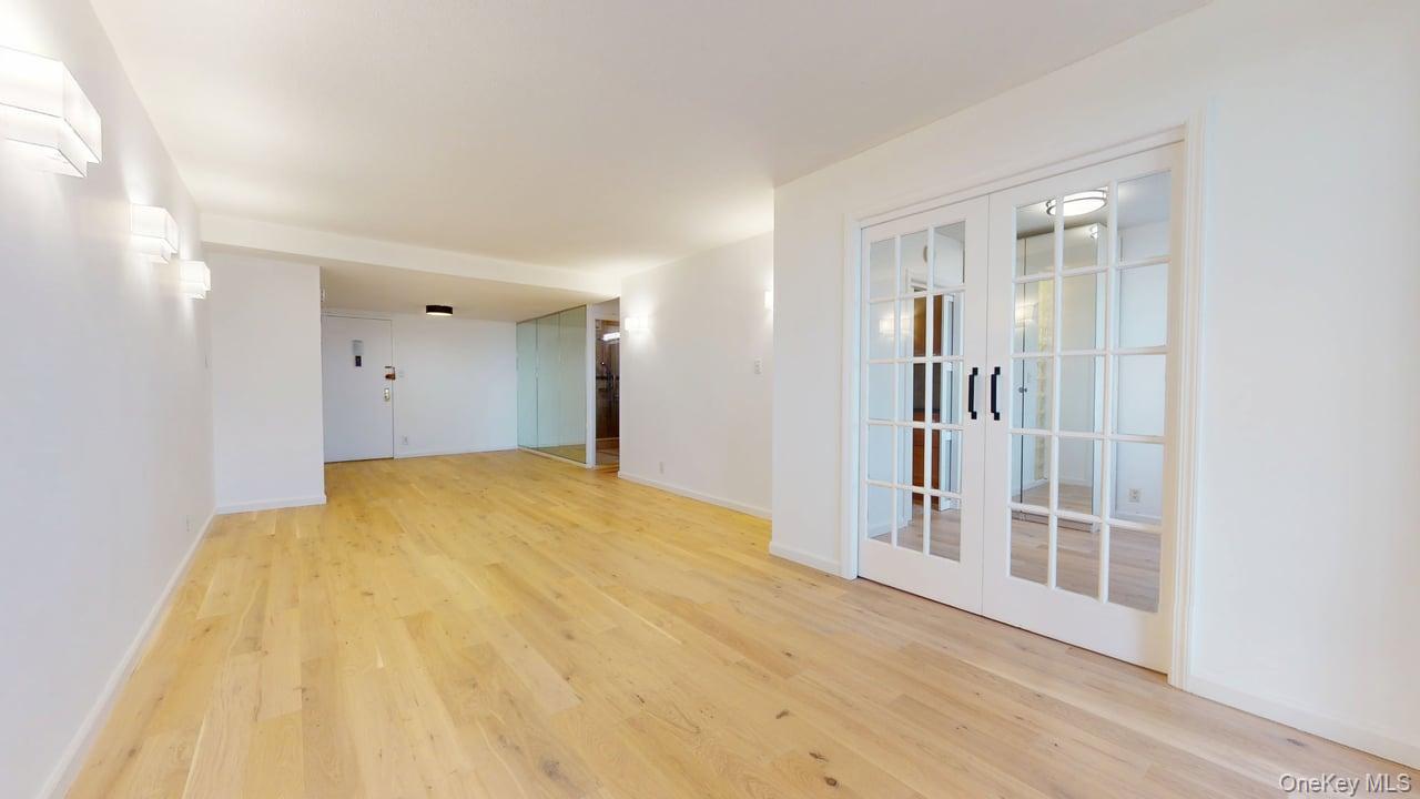 #13 photo, 118-17 Union Turnpike, Forest Hills , NY 11375