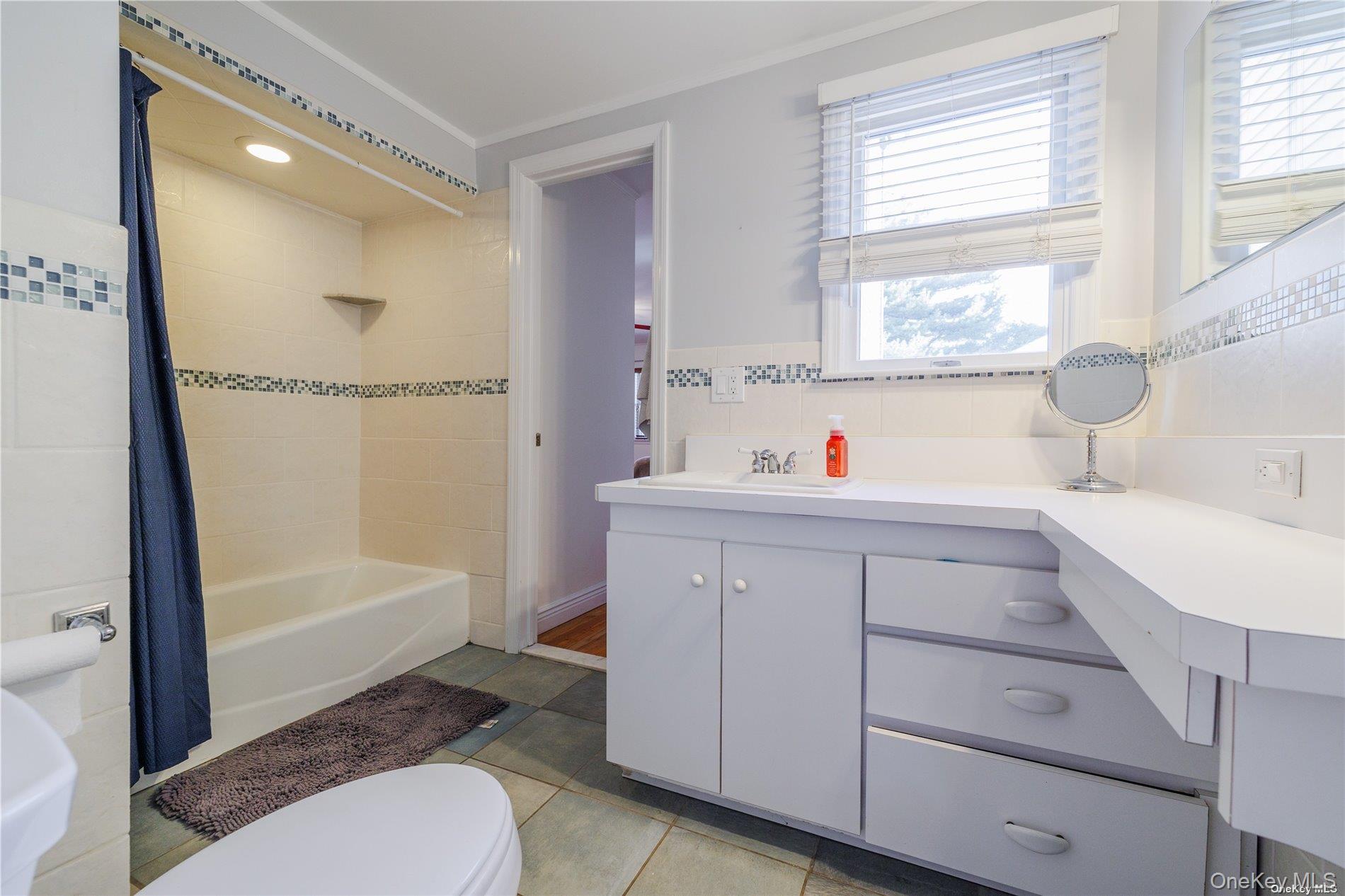 #17 photo, 138 North Forest Avenue, Rockville Centre , NY 11570