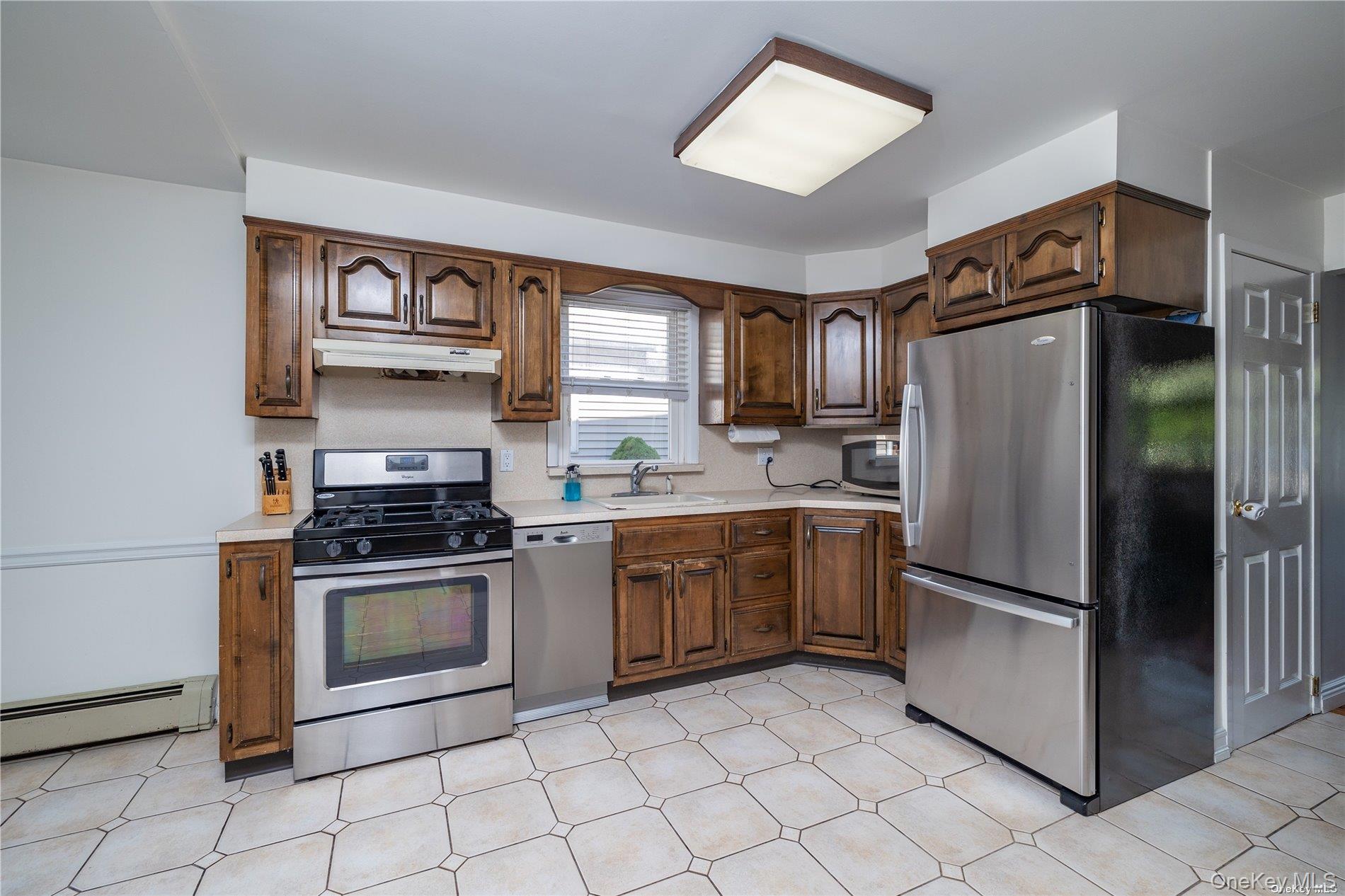 #8 photo, 138 North Forest Avenue, Rockville Centre , NY 11570