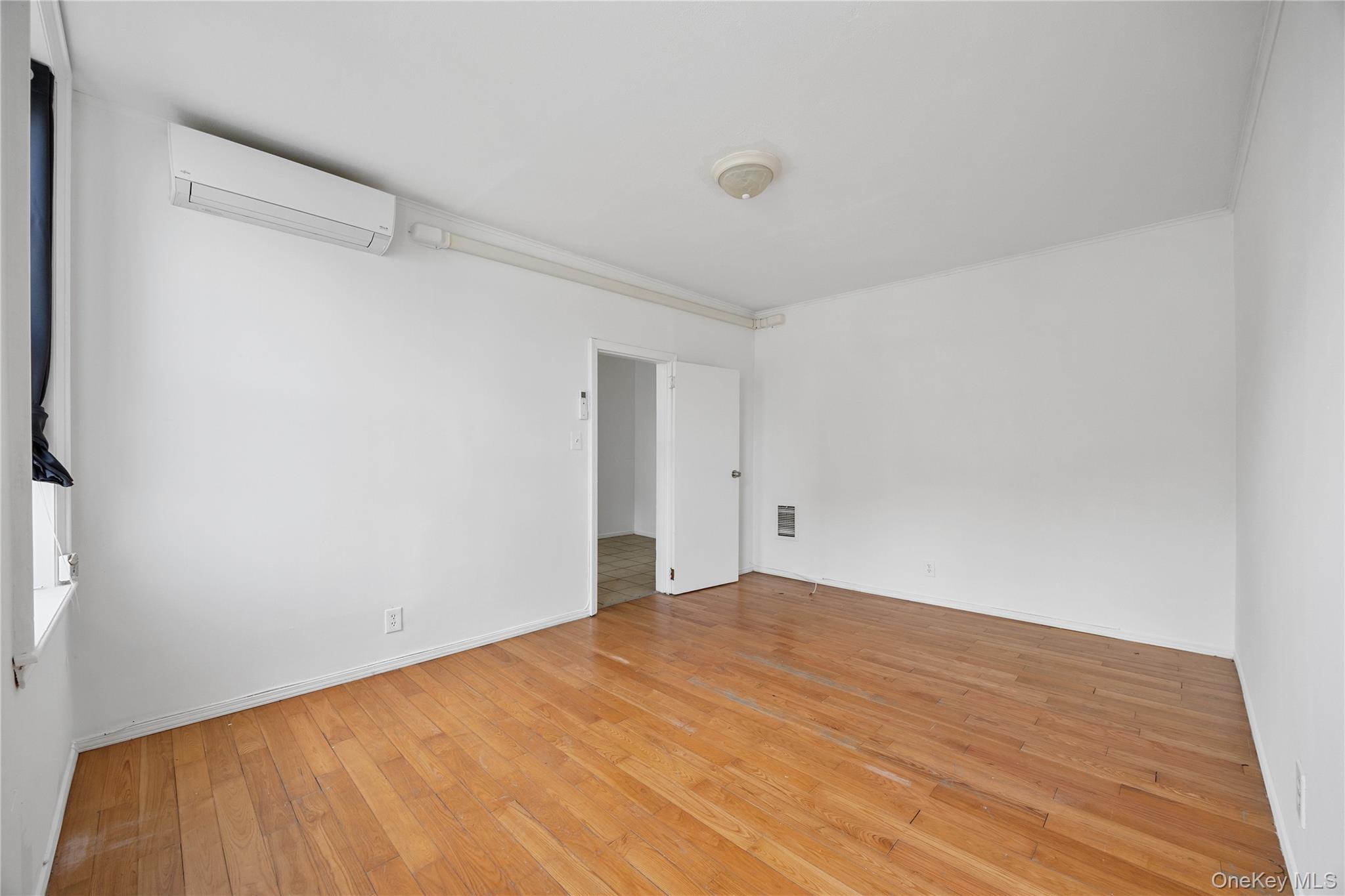 #15 photo, 71-11 68th Street, Ridgewood , NY 11385