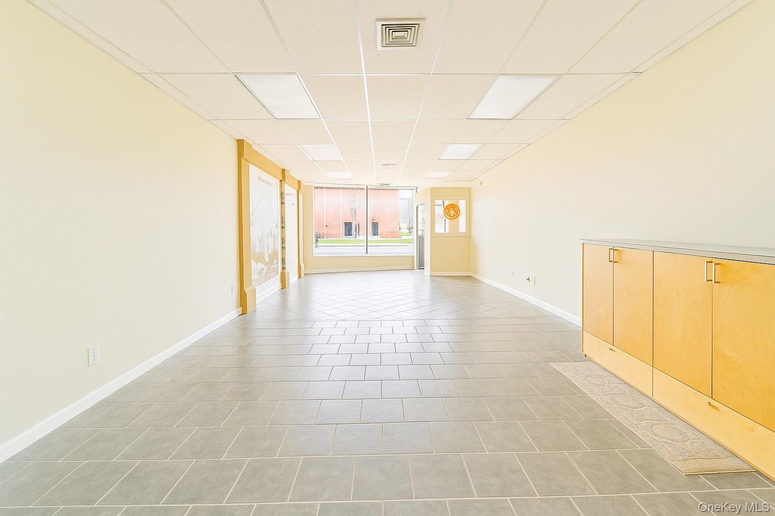 #4 photo, 322 W Montauk Highway, Lindenhurst , NY 11757