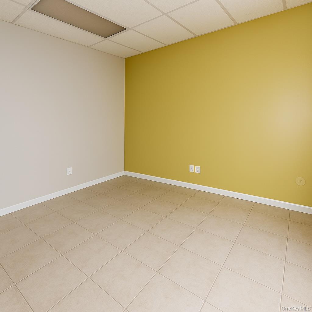 #5 photo, 322 W Montauk Highway, Lindenhurst , NY 11757