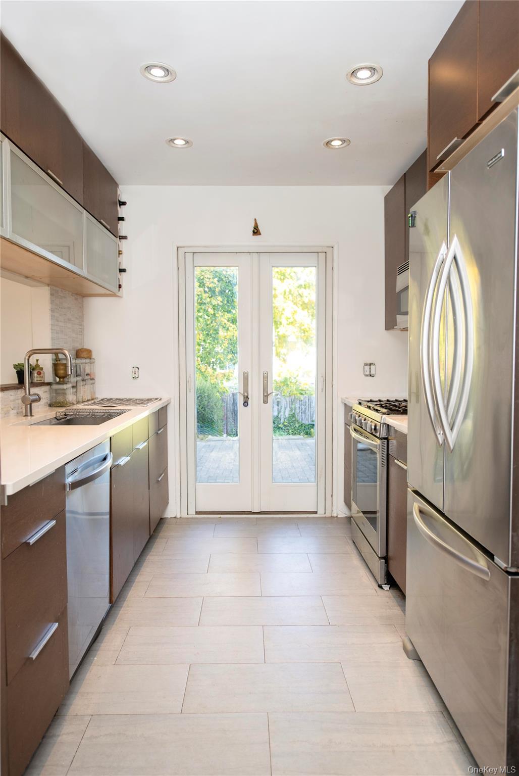 #13 photo, 301 Park Lane, Little Neck , NY 11363