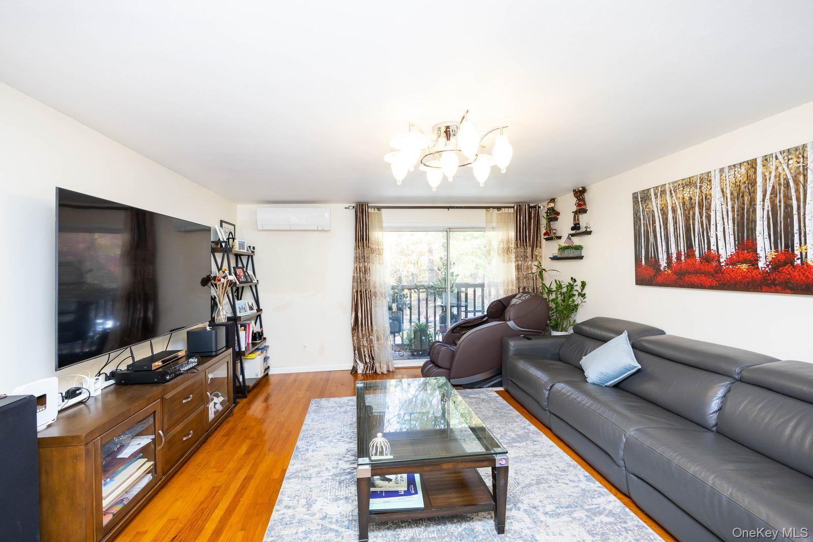 #20 photo, 197 Park Drive, Staten Island , NY 10314