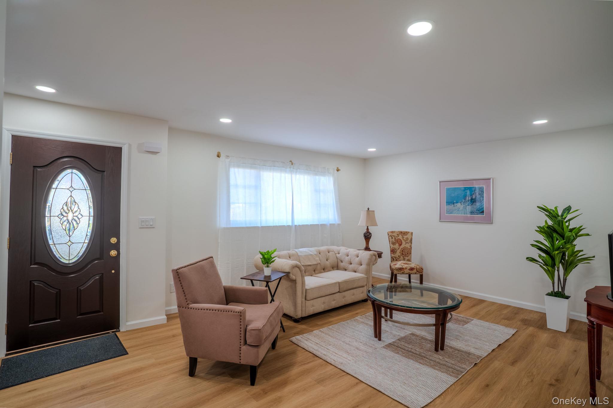 #3 photo, 38 Arlene Drive, Brentwood , NY 11717