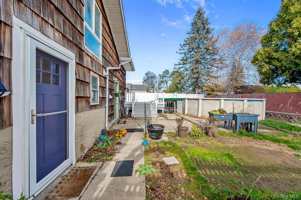 #7 photo, 185 Throop Street, West Babylon , NY 11704