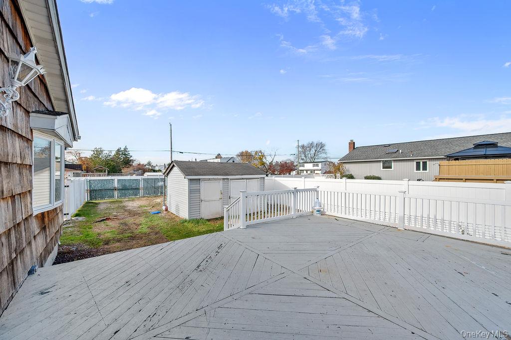 #9 photo, 185 Throop Street, West Babylon , NY 11704