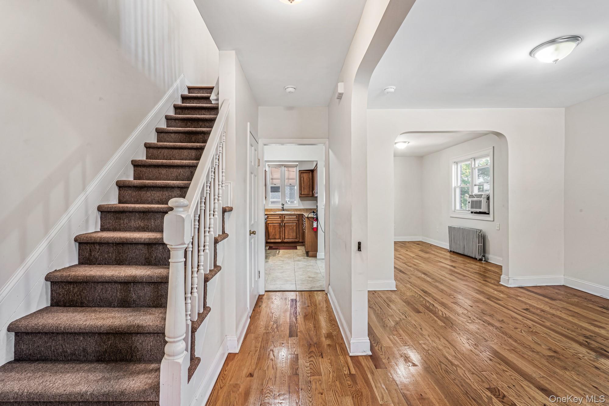 #14 photo, 61-12 Main Street, Flushing , NY 11358