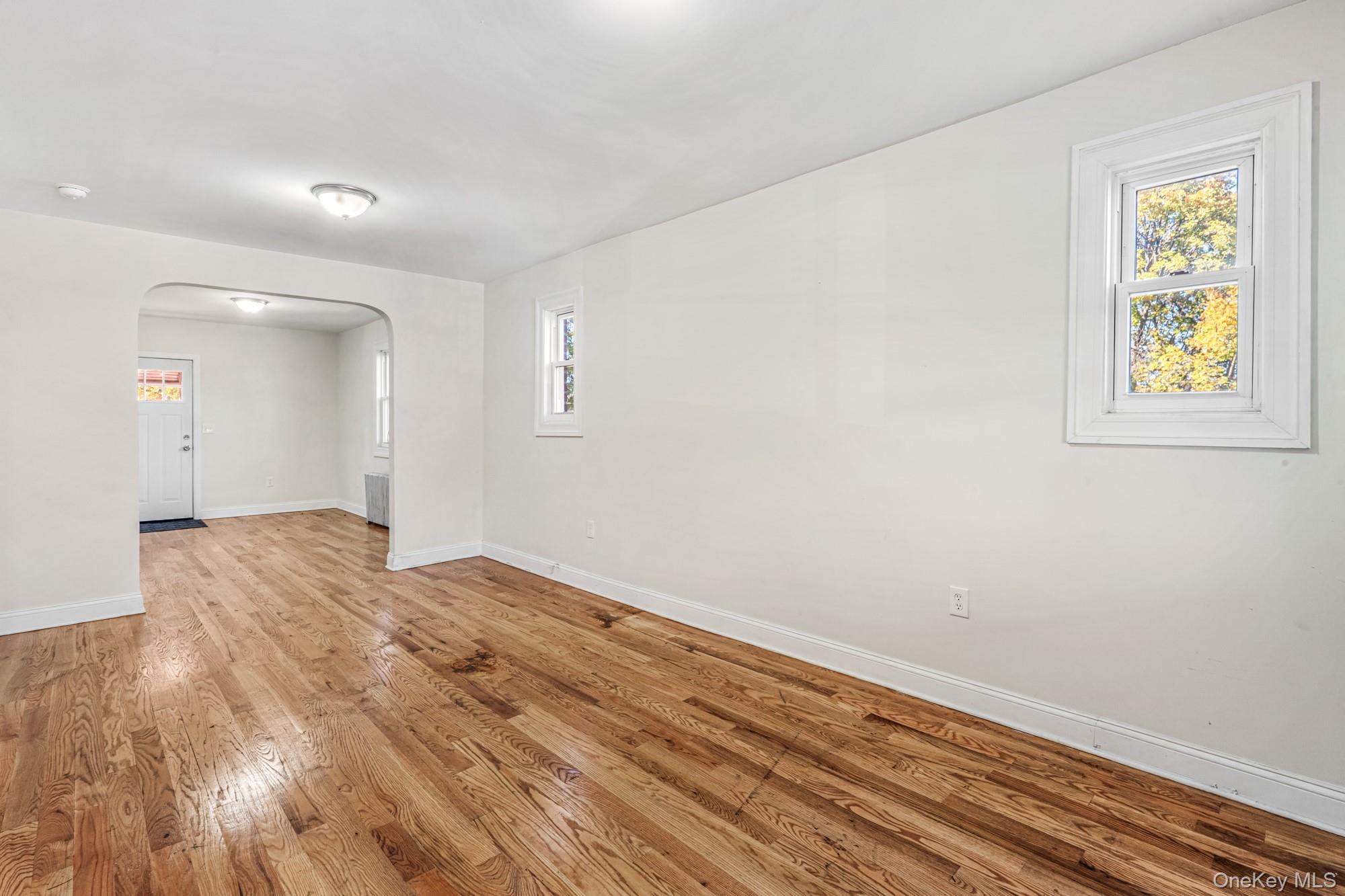 #16 photo, 61-12 Main Street, Flushing , NY 11358