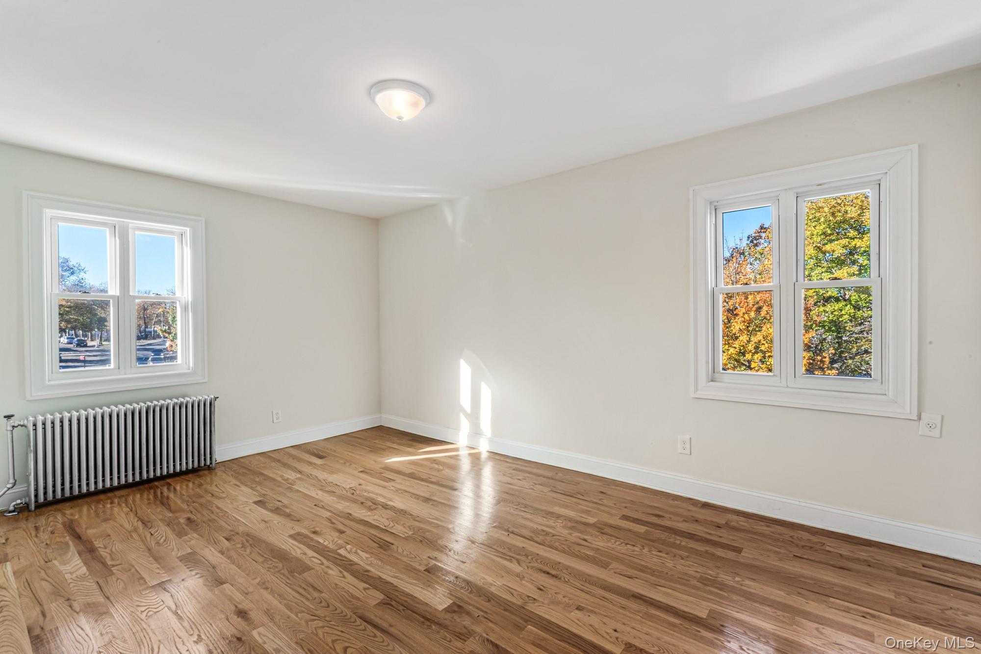 #9 photo, 61-12 Main Street, Flushing , NY 11358